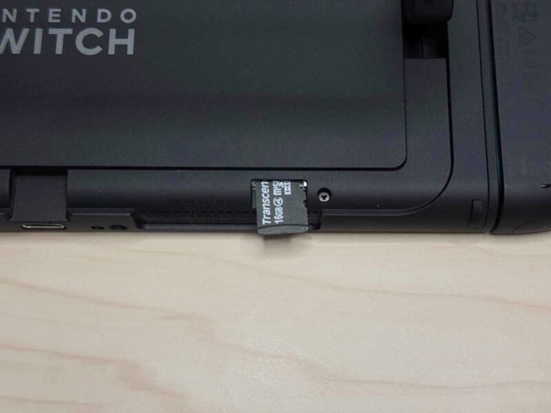 普通の（Expressではない）microSDカードをSwitch 2に差し込んでみた